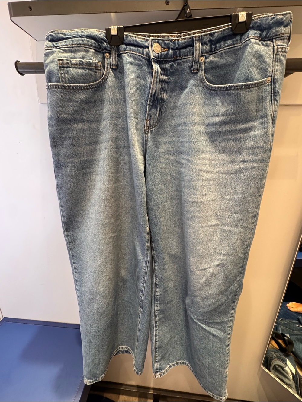 Wide leg baggy jeans